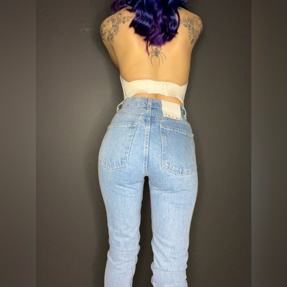 Vintage American Apparel High Waisted Light Wash Denim Mom Jeans - Picture 3 of 8